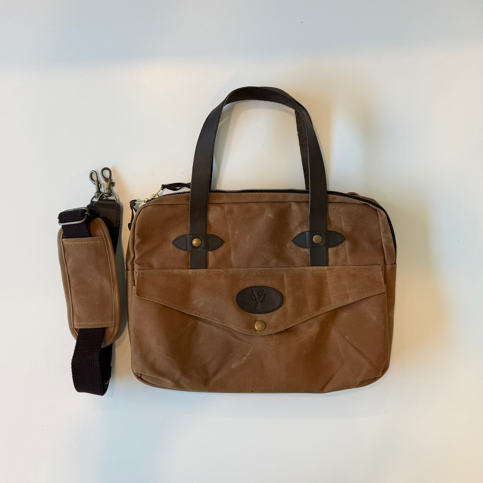 Ærbe - PC-bagg i vokset canvas
