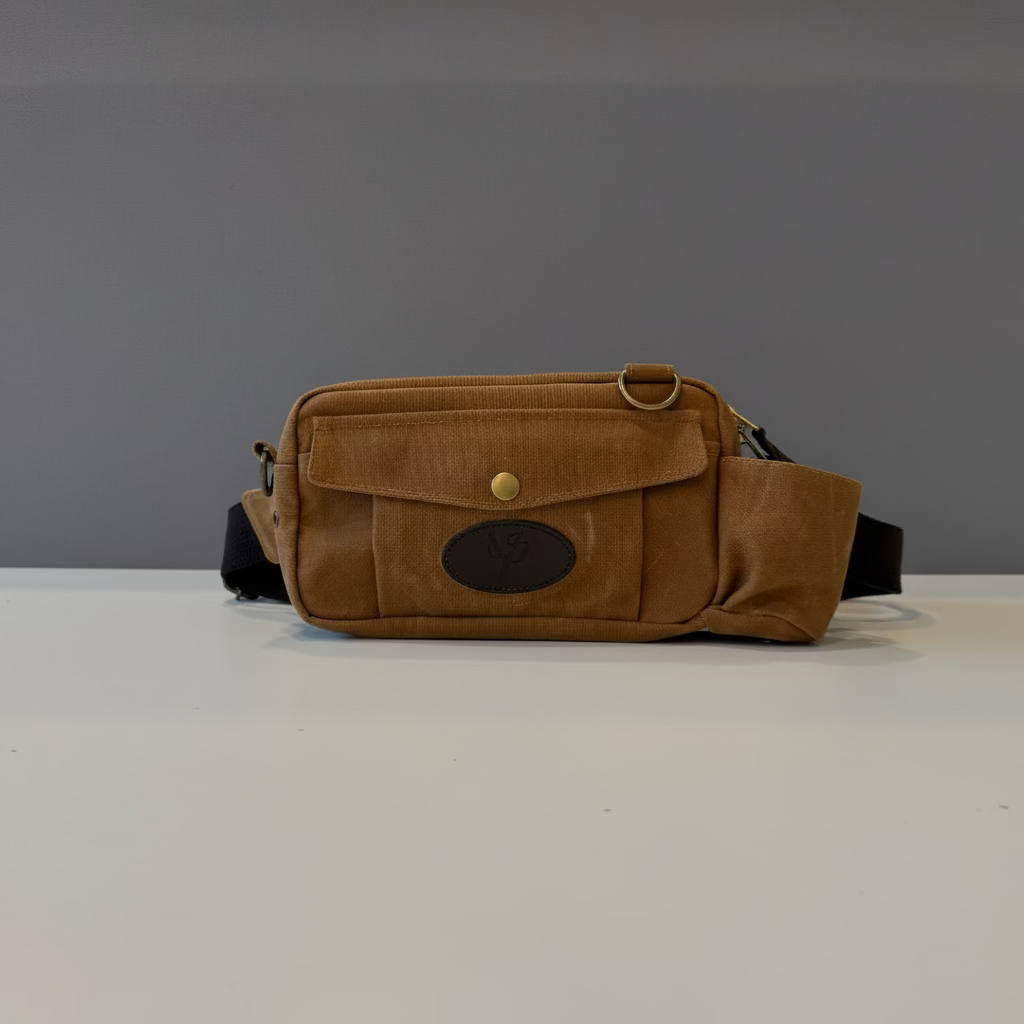Marka - Hip-pack i vokset canvas