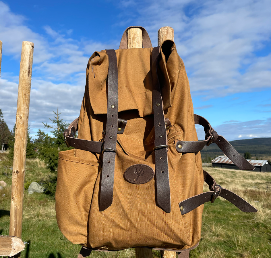 Sekken - Tursekk i skinn og vokset canvas